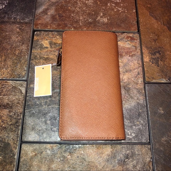 NWT Michael Kors JetSet Continental Leather Wallet - Picture 4 of 14